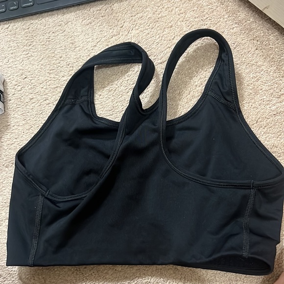 Nike sports bra black - Picture 2 of 4